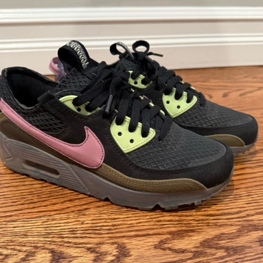 Nike Air Max Terrascape 90 Men's Black Elemental Pink Shoes Size US 8